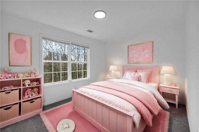 bedroom featuring carpet floors