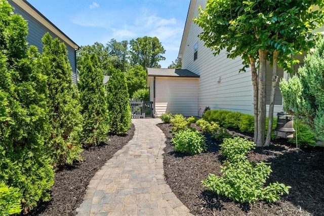 337 Spotted Ridge Cir, Woodstock, GA 30188 - view of yard with fence
