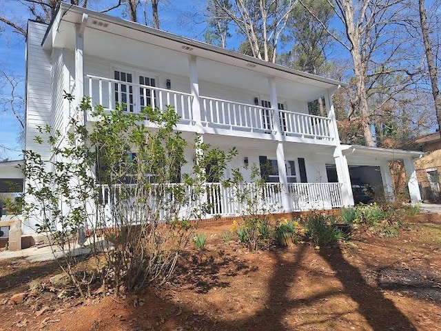 view of front of house with a porch