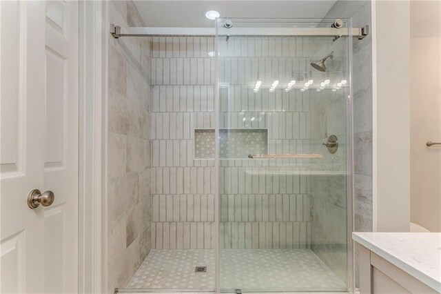 14 Brook Valley Ct SW, Rome, GA 30165 - full bath featuring a stall shower and vanity