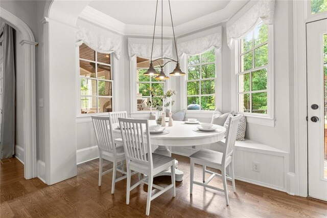 15910 Meadow King Way, Milton, GA 30004 - dining area featuring wood finished floors, plenty of natural light, ornamental molding, and arched walkways