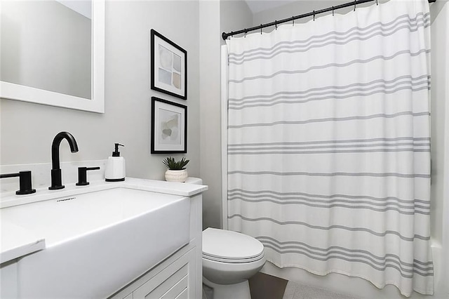 221 Dragonfly Cv, Toccoa, GA 30577 - full bath with vanity and curtained shower