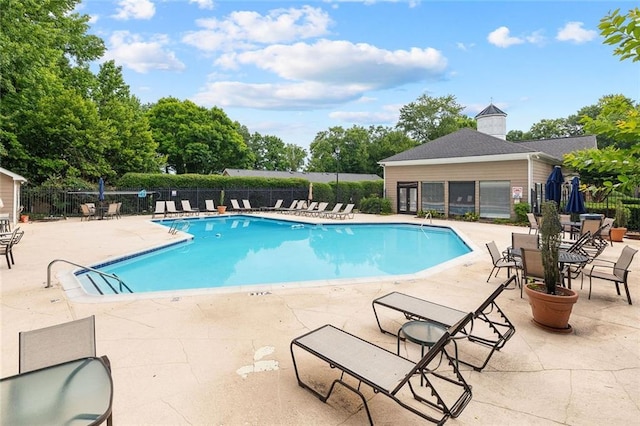 106 Brighton Pt, Sandy Springs, GA 30328 - community pool featuring a patio