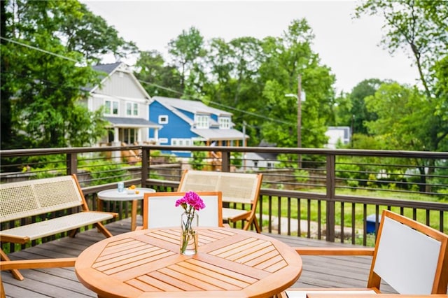 deck featuring outdoor dining space
