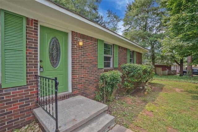 622 Sheffield Rd, Norcross, GA 30071 - doorway to property with brick siding