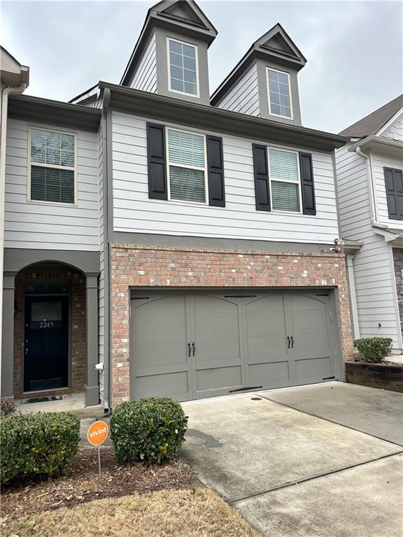 view of front of house with a garage