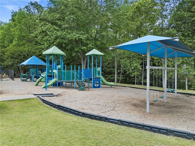 10135 High Falls Pointe Pointe, Johns Creek, GA 30022 - community jungle gym with a lawn