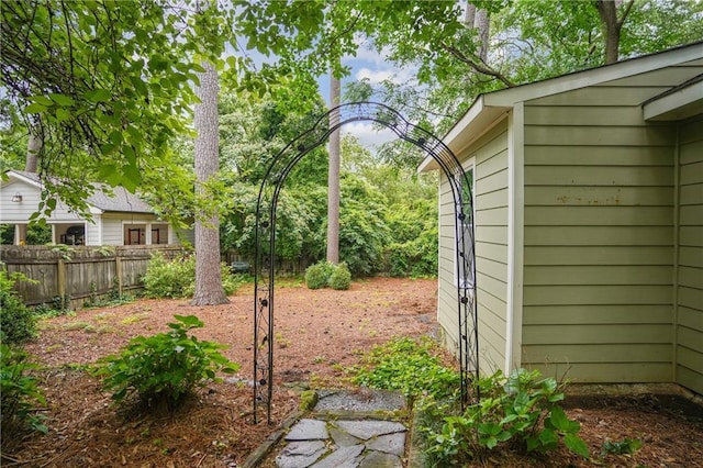 615 Sycamore Dr, Decatur, GA 30030 - view of yard