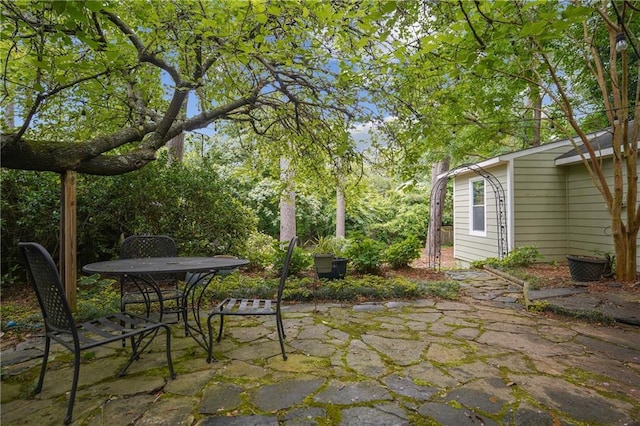 615 Sycamore Dr, Decatur, GA 30030 - view of patio featuring outdoor dining area