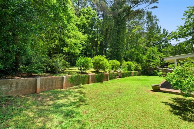 1492 Sagewood Cir, Stone Mountain, GA 30083 - view of yard featuring a deck