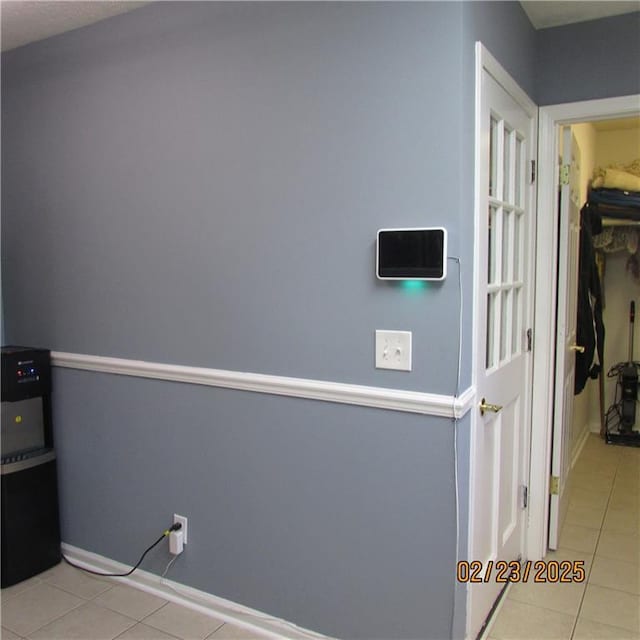 room details with baseboards