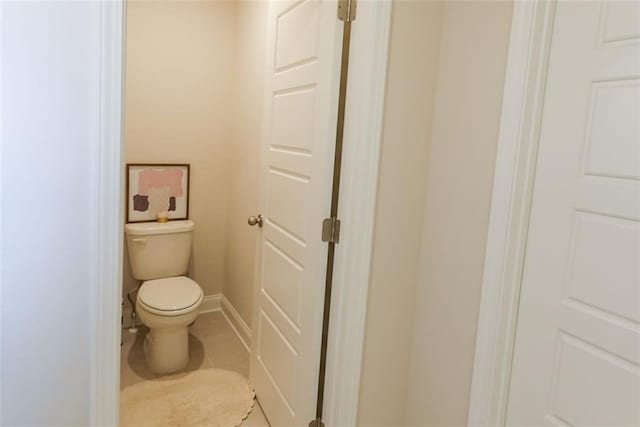 bathroom featuring toilet