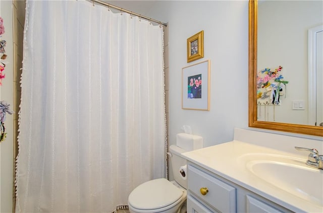 2535 Castlerock Ct, Cumming, GA 30041 - full bath featuring vanity and curtained shower