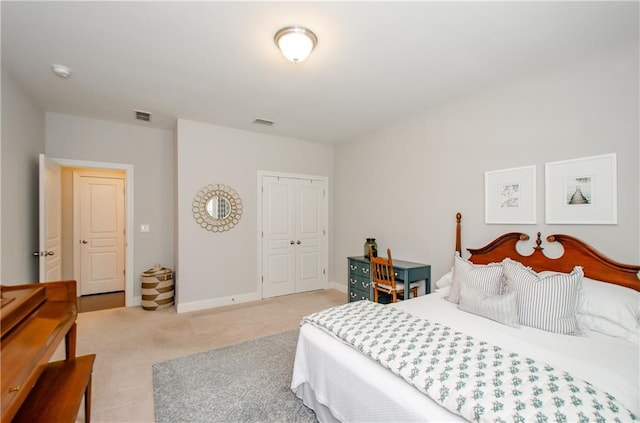 2535 Castlerock Ct, Cumming, GA 30041 - bedroom featuring light colored carpet and a closet