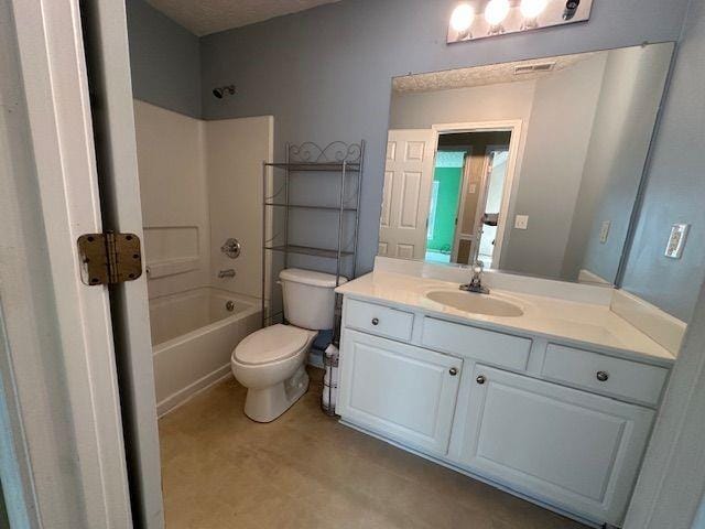 full bath featuring vanity, toilet, and shower / bath combination