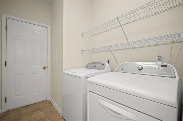 405 Sable Ct, Milton, GA 30004 - laundry area featuring washing machine and clothes dryer and baseboards