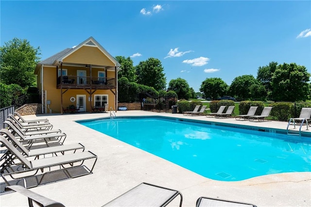 238 Lighthouse Cv SW, Adairsville, GA 30103 - community pool with a patio