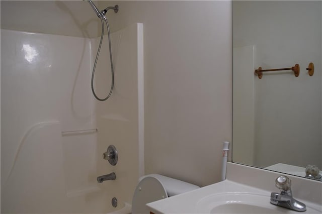 2955 Briaroak Dr, Duluth, GA 30096 - bathroom with toilet, vanity, and shower / tub combination