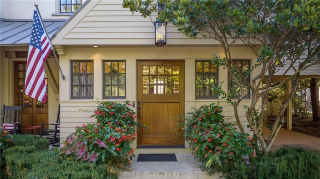 view of property entrance