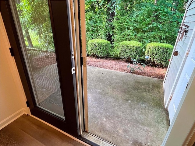 3150 Stratford Green Pl, Avondale Estates, GA 30002 - entryway featuring baseboards and wood finished floors