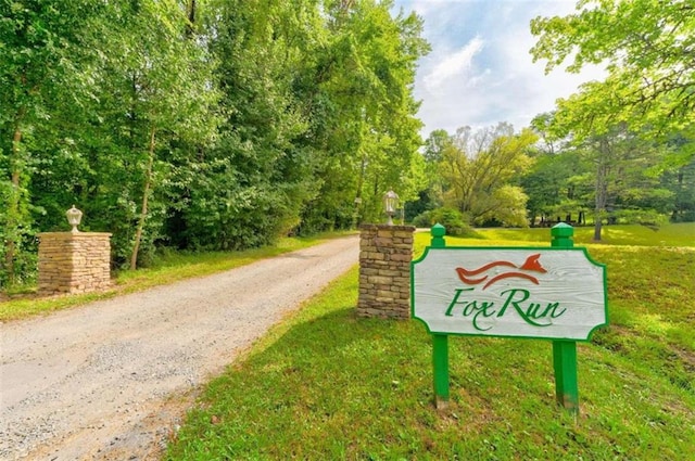 652 Fox Run Dr, Blue Ridge, GA 30513 - community / neighborhood sign featuring a lawn