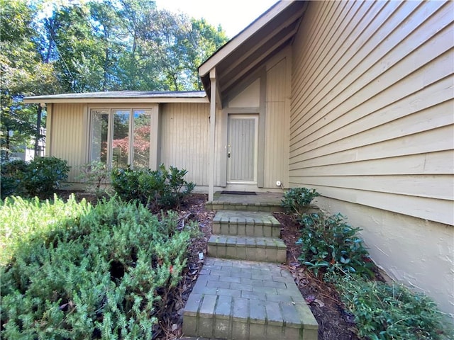 view of entrance to property