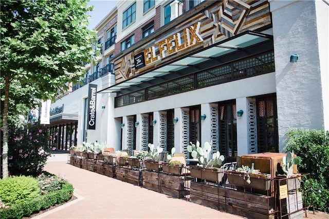 2210 Park Walke Dr, Alpharetta, GA 30009 - view of building exterior