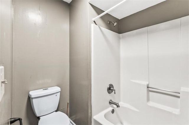 4146 Monclair Dr, Columbus, GA 31907 - bathroom with shower / bathtub combination and toilet