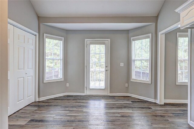 154 Jerry Allen Rdg, Dallas, GA 30132 - foyer entrance featuring dark wood finished floors and baseboards