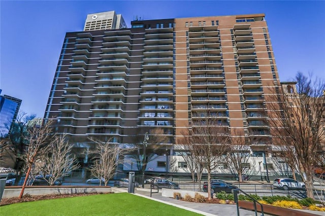 620 Peachtree St NE Unit 1206, Atlanta GA, 30308, 2 bedrooms, 1 bath condo for sale