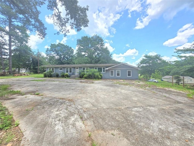 4945 Campbellton Rd SW, Atlanta, GA 30331 - single story home featuring driveway