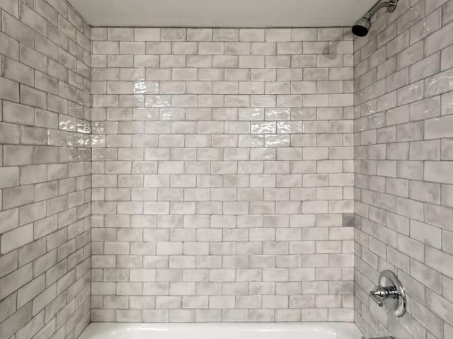 bathroom featuring shower / tub combination