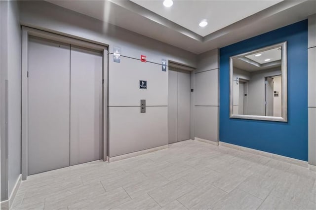2626 Peachtree Rd NW Unit 606, Atlanta, GA 30305 - dining area featuring recessed lighting, visible vents, and light carpet