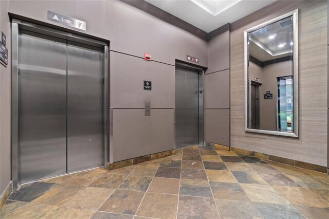 2626 Peachtree Rd NW Unit 606, Atlanta, GA 30305 - lobby with visible vents