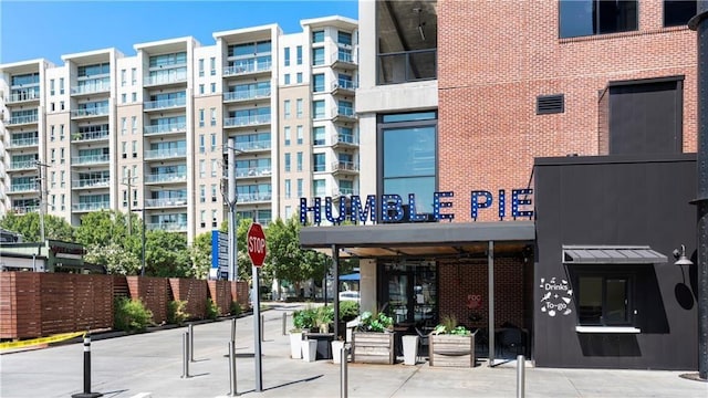1100 Howell Mill Rd NW Unit 708, Atlanta, GA 30318 - view of apartment building / complex