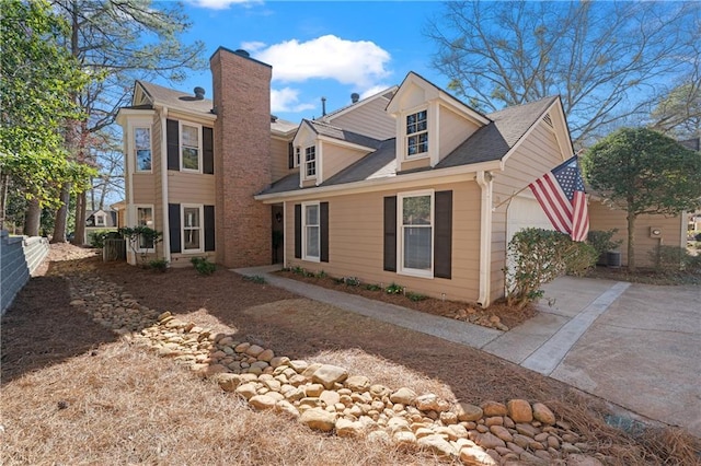 view of front of house with fence