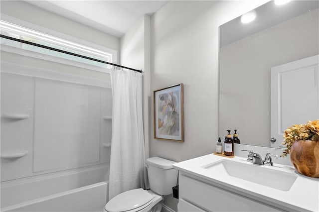 4011 Fallen Leaf Ct, Kennesaw, GA 30152 - full bath with vanity, toilet, and shower / tub combo with curtain