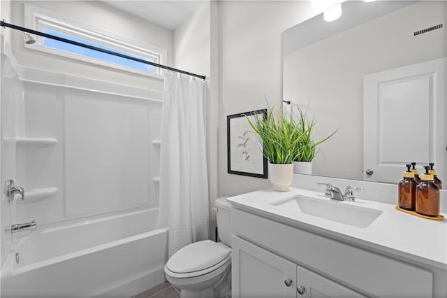 4011 Fallen Leaf Ct, Kennesaw, GA 30152 - full bathroom featuring vanity, toilet, and shower / tub combo