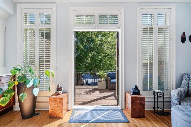 2380 Crescent Park Ct Unit 4, Atlanta, GA 30339 - entryway with wood finished floors