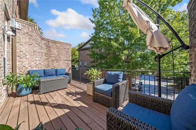2380 Crescent Park Ct Unit 4, Atlanta, GA 30339 - deck featuring outdoor lounge area