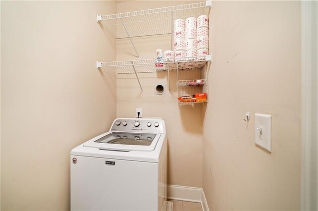 2380 Crescent Park Ct Unit 4, Atlanta, GA 30339 - laundry room with washer / clothes dryer and baseboards