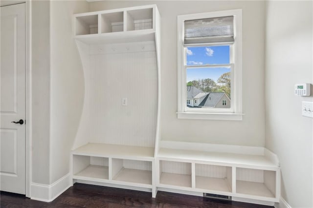 673 Dunbrody Dr, Milton, GA 30004 - mudroom featuring baseboards