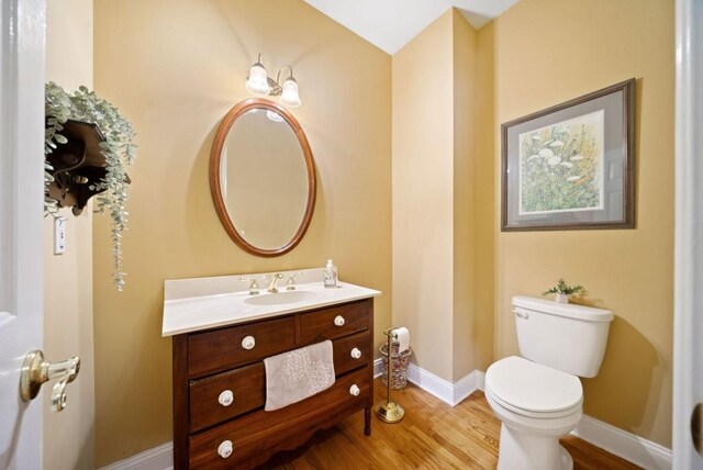 tiled office space with ornamental molding and ceiling fan