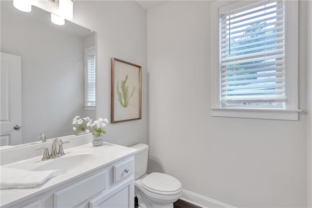 6179 Ashbranch Dr, Acworth, GA 30101 - bathroom with vanity and toilet