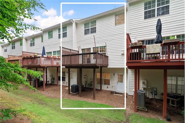 651 Coligny Ct, Atlanta, GA 30350 - back of house with a deck