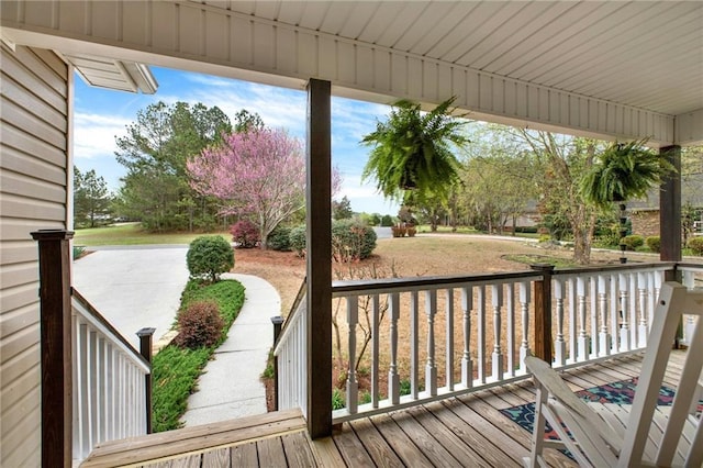 192 Aubrey Ave NE, Calhoun, GA 30701 - view of deck