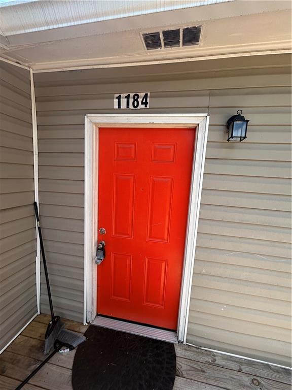1182 Sims St SW, Atlanta, GA 30310 - view of entrance to property