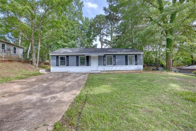 4618 Conner Rd, Columbus, GA 31903 - ranch-style house with concrete driveway and a front yard