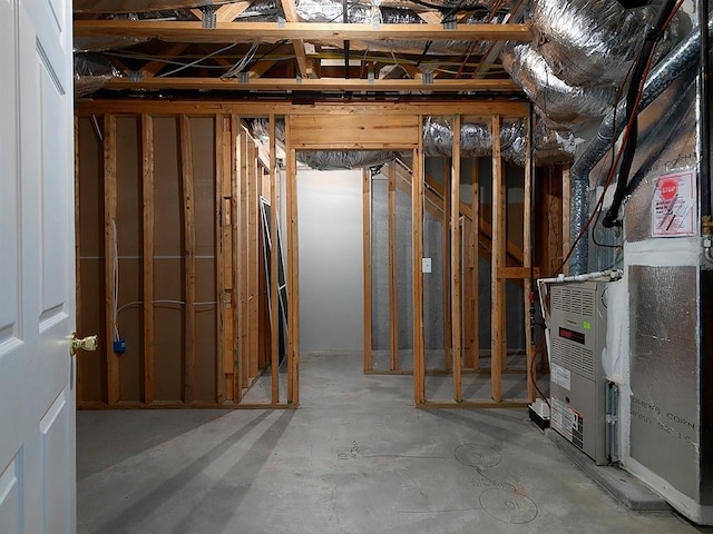 5 Glenn Eagles Vw, Hiram, GA 30141 - below grade area featuring heating unit