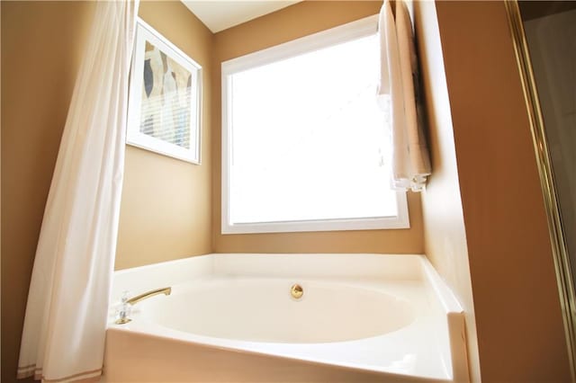 318 Ivy Manor Dr NW, Marietta, GA 30064 - bathroom with a bath